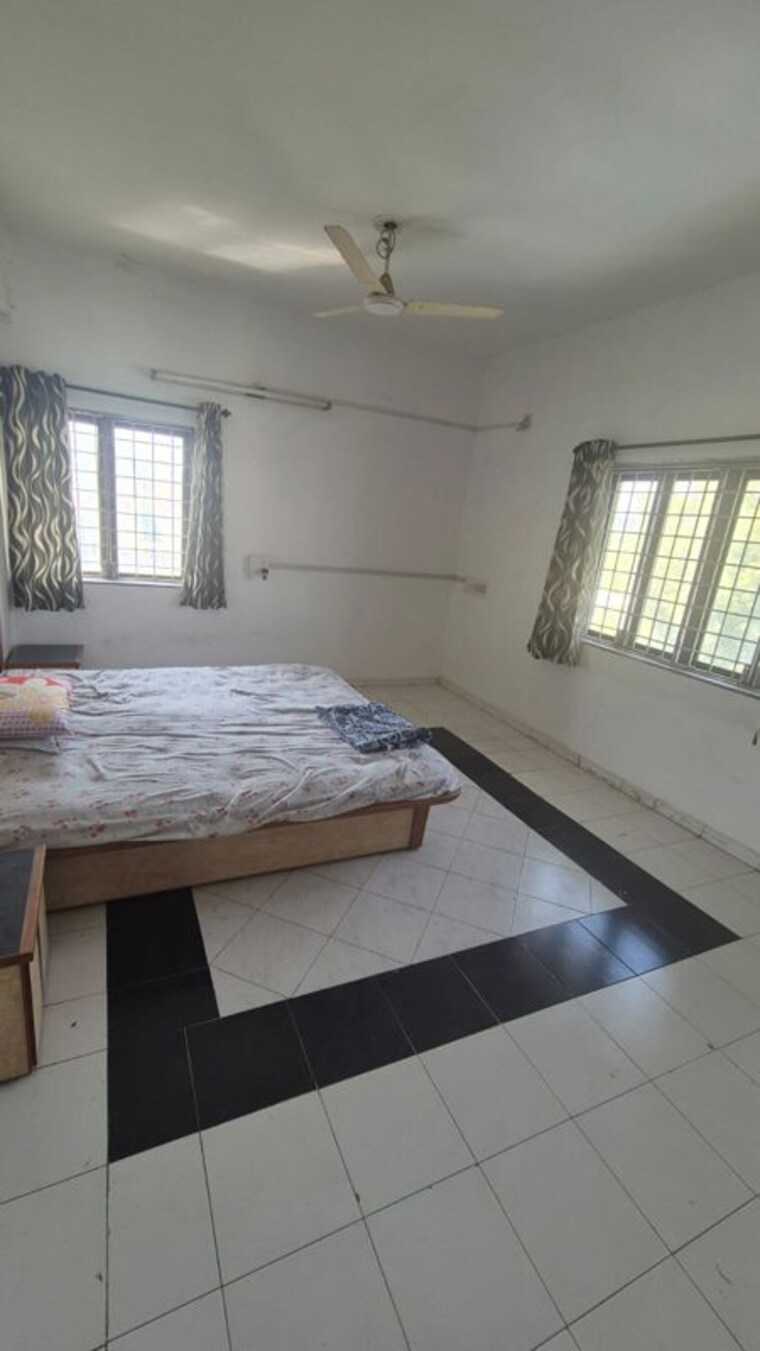 Bedroom, ramdevnagar 3 Bedroom 1800 Sq.Ft. Apartment In Ramdevnagar Ahmedabad 10063866