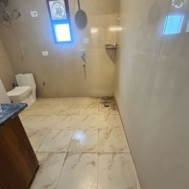 Bathroom, dlf-city-phase-iii 1 RK 610 Sq.Ft. Builder Floor In Dlf Cyber City Gurgaon 10063928