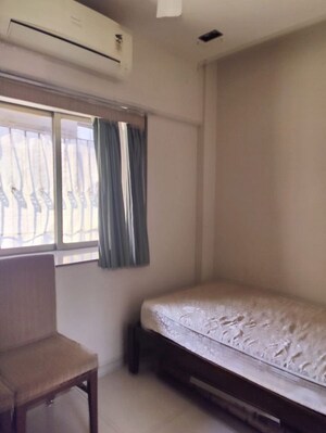 Bedroom in 2.5 BHK Apartment at Bandra West – for Rent