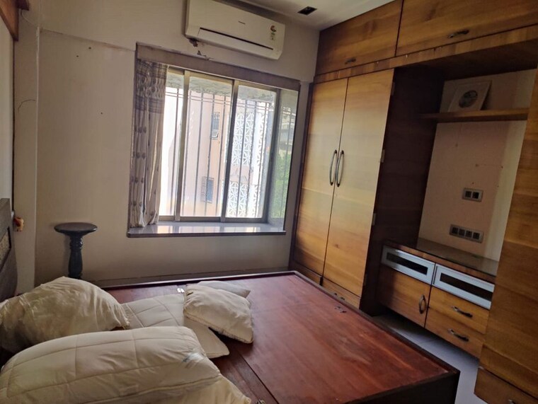 Bedroom, bandra west 2.5 Bedroom 700 Sq.Ft. Apartment In Bandra West Mumbai 10063916