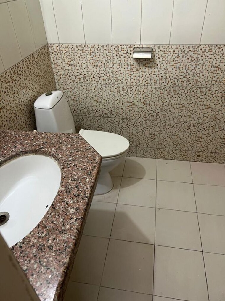 Bathroom, penta-homes 2 Bedroom 1300 Sq.Ft. Apartment In Vip Road Zirakpur 10063949