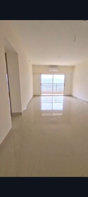 Room in 4 BHK Apartment at Supreme Estia Phase 1, Baner – for Sale