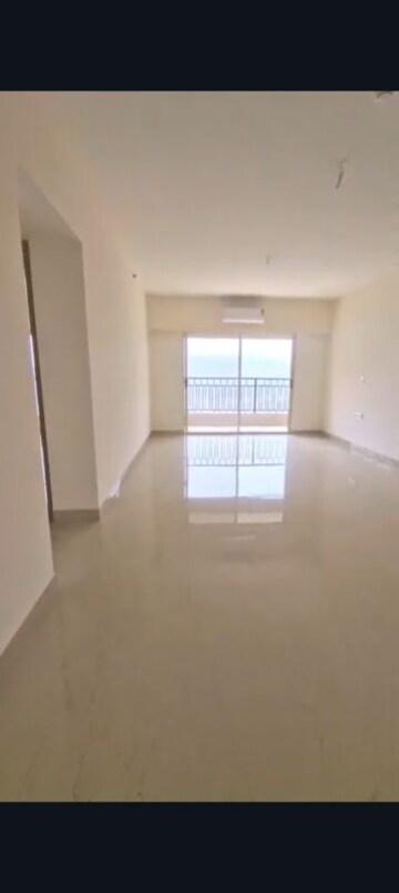 Room in 4 BHK Apartment at Supreme Estia Phase 1, Baner – for Sale