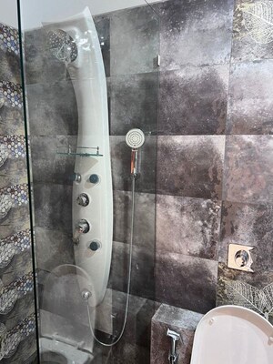 Bathroom in 4 BHK Apartment at Paradise Sai World City Phase 2, New Panvel – for Rent