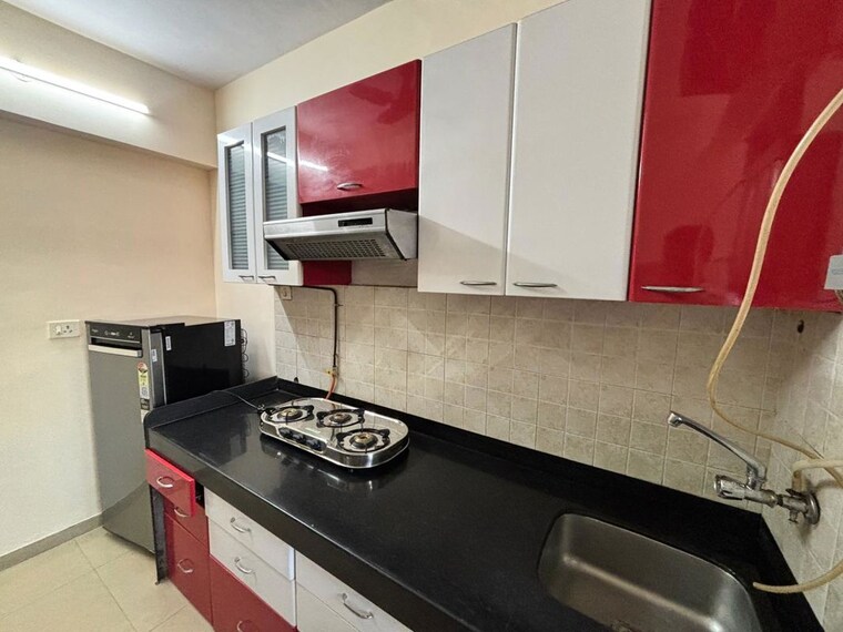 Kitchen, sun-city-mercury 2 Bedroom 680 Sq.Ft. Apartment In Powai Mumbai 10063984