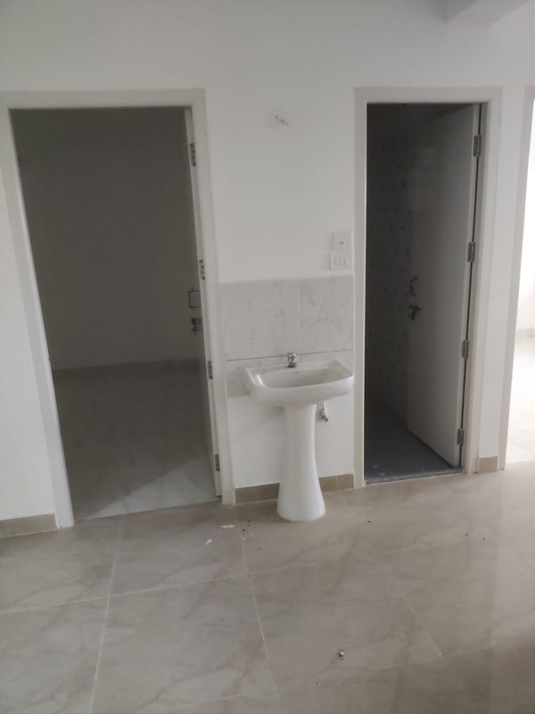 Bathroom, yelahanka 3.5 Bedroom 2000 Sq.Ft. Builder Floor In Yelahanka Bangalore 10063988