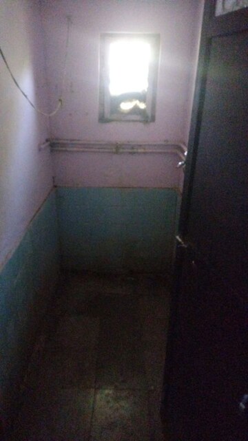 Furnished Amenities in 2 BHK Apartment at Krishna Nisarga, Kalyan East – for Rent