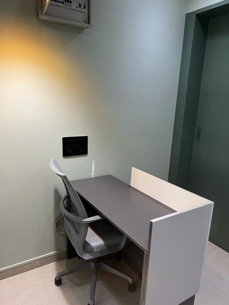 Team Area, swati-clover Commercial Office Space 845 Sq.Ft. In Thaltej Ahmedabad 10064000