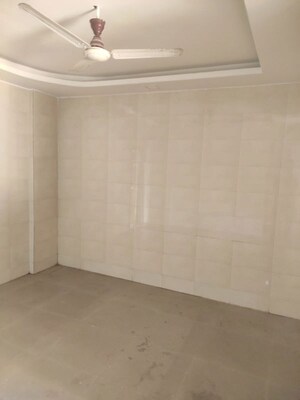 Room in 1 BHK Apartment at Nav Vaishali CHS Kalyan East, Kalyan East – for Rent