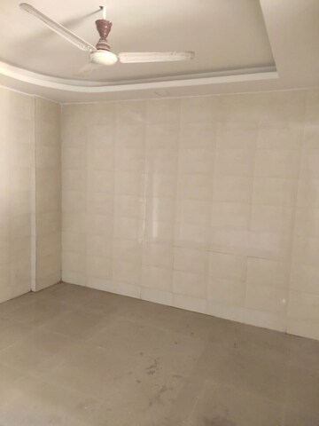 Room in 1 BHK Apartment at Nav Vaishali CHS Kalyan East, Kalyan East – for Rent