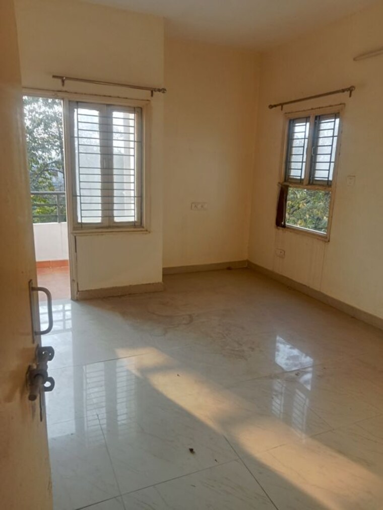 Room, gomti nagar 3.5 Bedroom 1650 Sq.Ft. Apartment In Gomti Nagar Lucknow 10064018