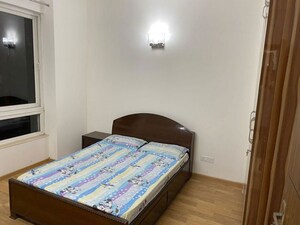 Room in 2 BHK Apartment at Puri Emerald Bay, Sector 104 – for Rent