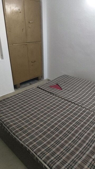 Room in 2 BHK Apartment at Malviya Nagar – for Rent