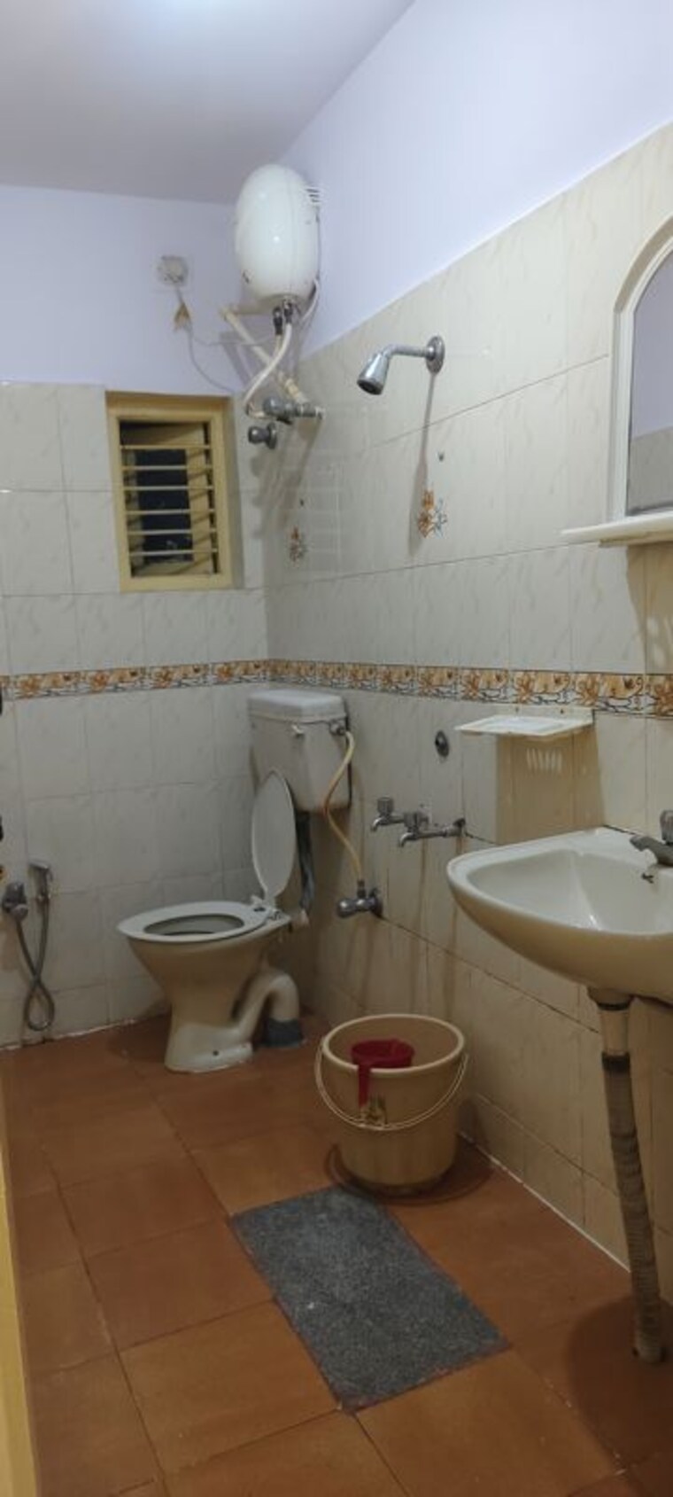 Bathroom, jeevan bima nagar 1 Bedroom 700 Sq.Ft. Builder Floor In Jeevan Bima Nagar Bangalore 10064044