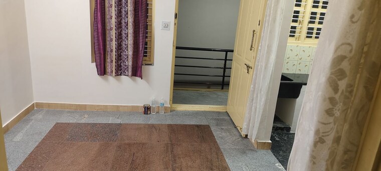 Room, jeevan bima nagar 1 Bedroom 700 Sq.Ft. Builder Floor In Jeevan Bima Nagar Bangalore 10064044