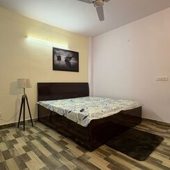 1 BHK Builder Floor For Rent in DLF City Phase III