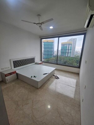 Master Bedroom in 3 BHK Apartment at Oberoi Exquisite Goregaon, Goregaon East – for Rent