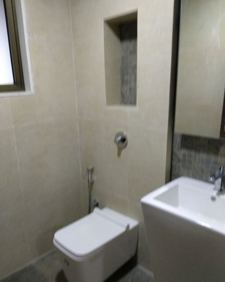 Bathroom, dynamix-woodlands-apartment 4 Bedroom 2234 Sq.Ft. Apartment In Malad East Mumbai 9980351