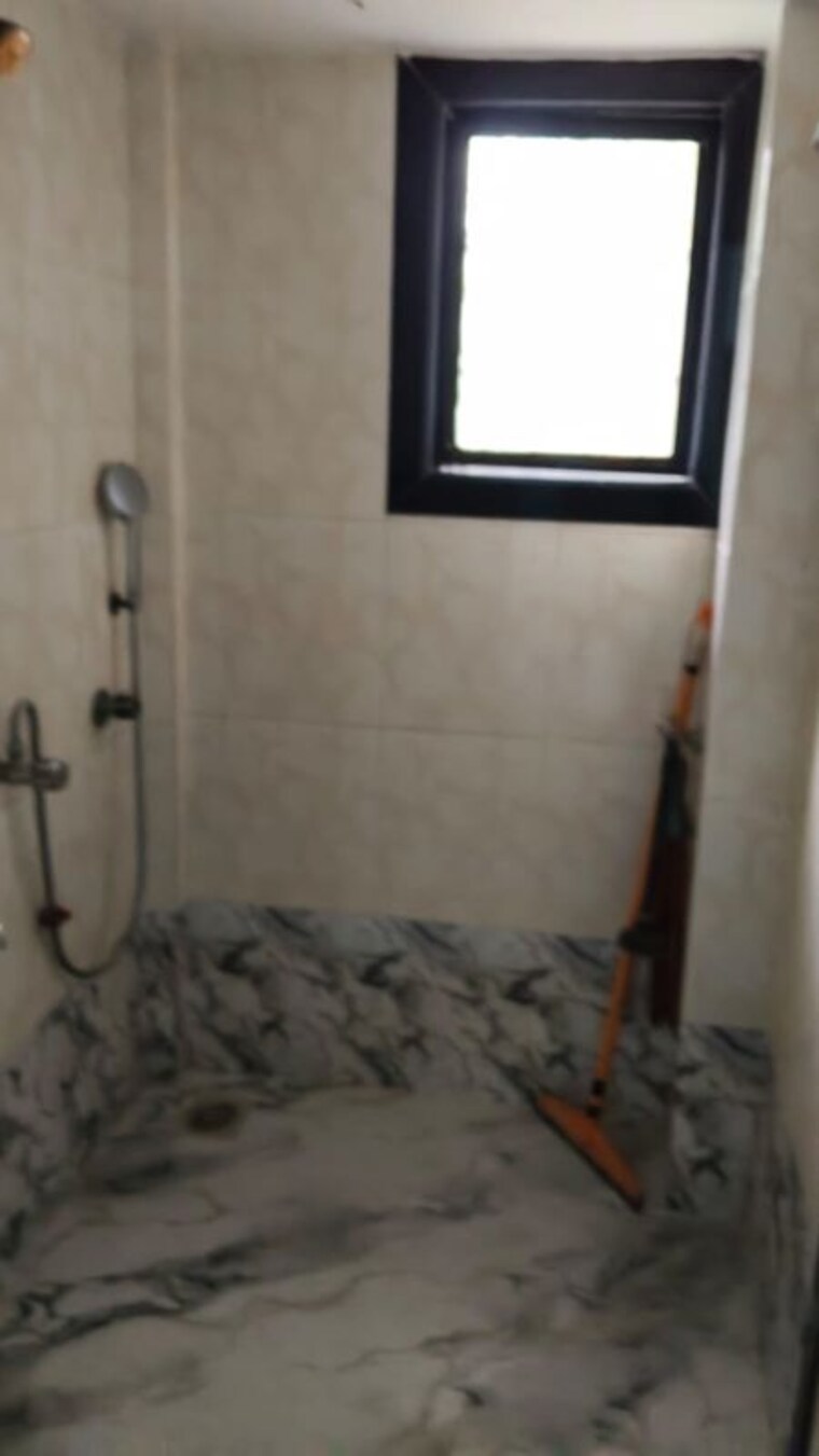 Bathroom, lokgram-complex 1 Bedroom 560 Sq.Ft. Apartment In Kalyan East Thane 10064087