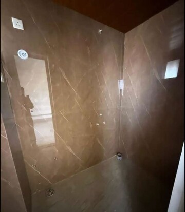 Bathroom in 2 BHK Apartment at Gomti Nagar – for Rent