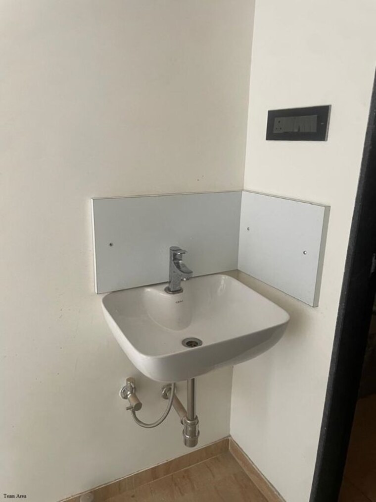 Bathroom, swamipuram-apartment-municipal-colony 1 Bedroom 306 Sq.Ft. Apartment In Municipal Colony Pune 10063767