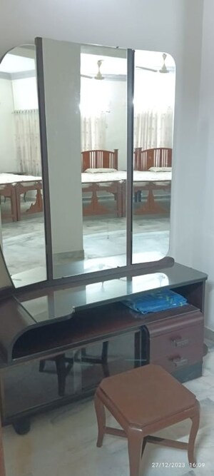 Kitchen in 4 BHK Apartment at Alkapuri – for Rent