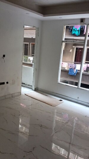 Room in 2 BHK Builder Floor at Chattarpur – for Rent