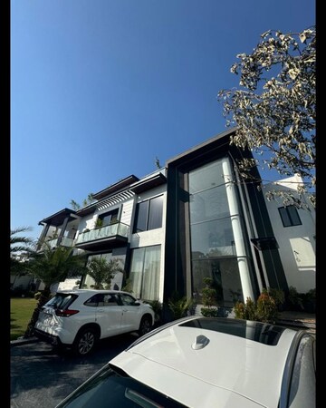 2 BHK Builder Floor – Exterior View View at Chattarpur - for Rent