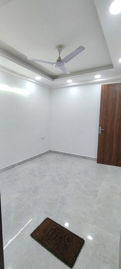 2 BHK Builder Floor For Rent in Chattarpur