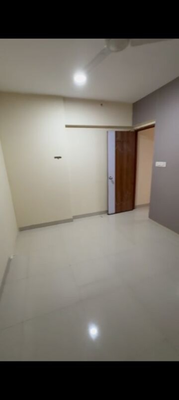 Room in 2 BHK Apartment at Mass Seren Shelter, Kurla East – for Rent