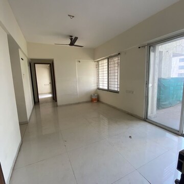 Room in 2 BHK Apartment at Sun City – for Rent
