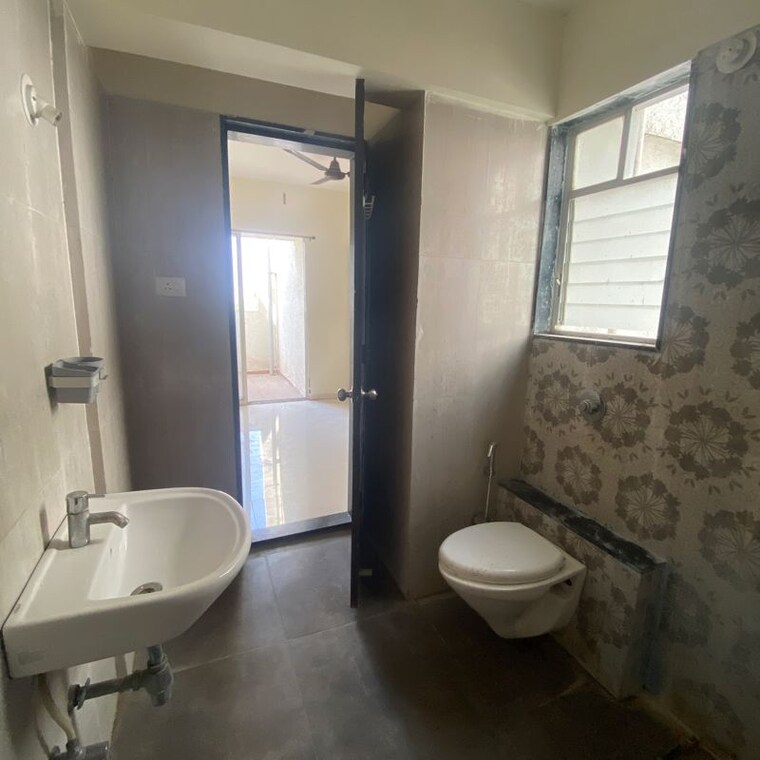 Bathroom, sun city 2 Bedroom 760 Sq.Ft. Apartment In Sun City Pune 10064223