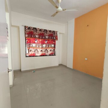 Room in 2 BHK Apartment at Anand Nagar – for Rent