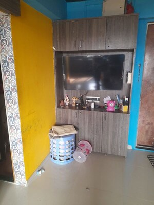 Furnished Amenities in 1 BHK Apartment at Kurla West – for Rent