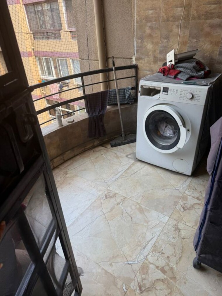  Parking, sector 46 3 Bedroom 1300 Sq.Ft. Apartment In Sector 46 Faridabad 10064289