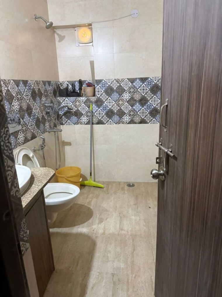 Master Bedroom, sector 46 3 Bedroom 1300 Sq.Ft. Apartment In Sector 46 Faridabad 10064289