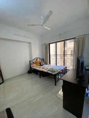 Living Room in 1.5 BHK Apartment at Chandiwala Pearl Heaven, Andheri East – for Rent
