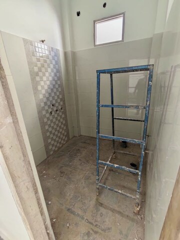 Bathroom in 3 BHK Independent House at Gomti Nagar – for Rent