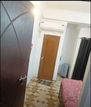 Furnished Amenities in 2 BHK Apartment at MM infra Sai Kripa 2, Gomti Nagar – for Rent