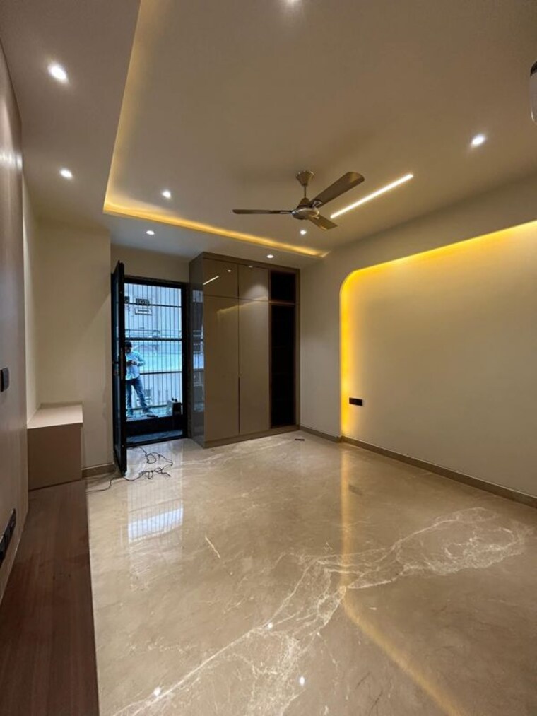 Room, dlf-cyber-city 1 Bedroom 874 Sq.Ft. Apartment In Sector 24 Gurgaon 10064327