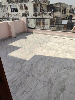 Bedroom in 2 BHK Builder Floor at Sector 9 – for Rent