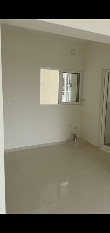 Room in 4 BHK Apartment at Godrej Park Retreat, Sarjapur Road – for Sale