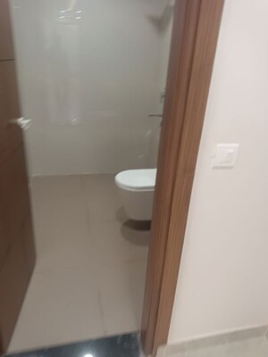 Furnished Amenities in 4 BHK Builder Floor at Sector 9a – for Rent