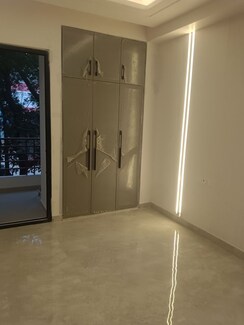4 BHK + Pooja Room Builder Floor For Rent in Sector 9A