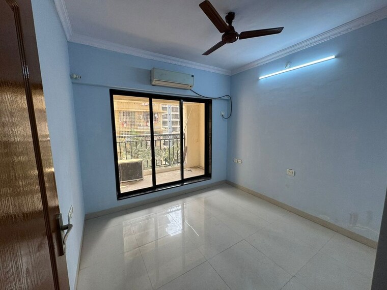 Room, andheri west 3 Bedroom 1200 Sq.Ft. Apartment In Andheri West Mumbai 10064441