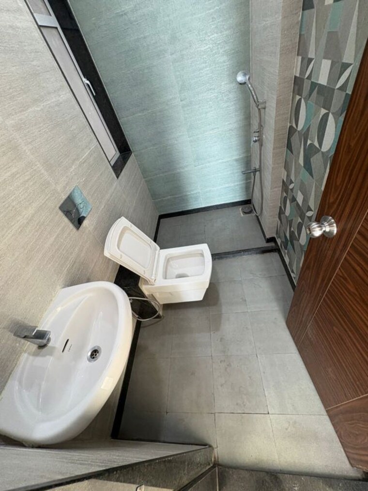 Bathroom, andheri west 2 Bedroom 900 Sq.Ft. Apartment In Andheri West Mumbai 10064444