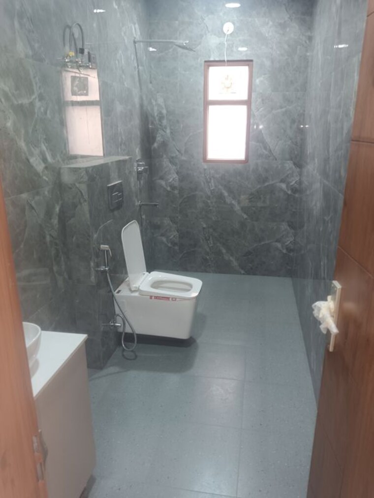 Bathroom, sector 9 4 Bedroom 3050 Sq.Ft. Builder Floor In Sector 9 Gurgaon 10064447