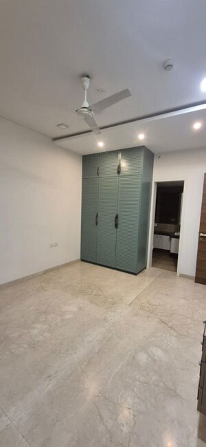 Room in 3.5 BHK Apartment at Supreme Belmac Residences, Kalyani Nagar – for Rent