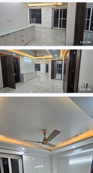 Balcony in 3 BHK Builder Floor at Sector 9 – for Rent