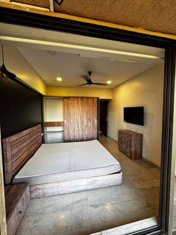 2 BHK Apartment For Rent in Supreme 19, Lokhandwala